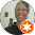 Mujer sonriente con gafas en un marco circular con un icono de estrella naranja.